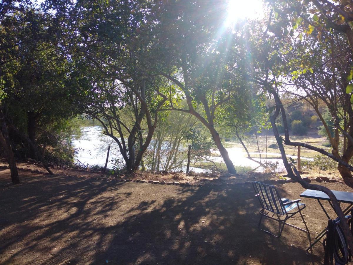 Nthakeni Bush & River Camp Pafuri Gate エクステリア 写真